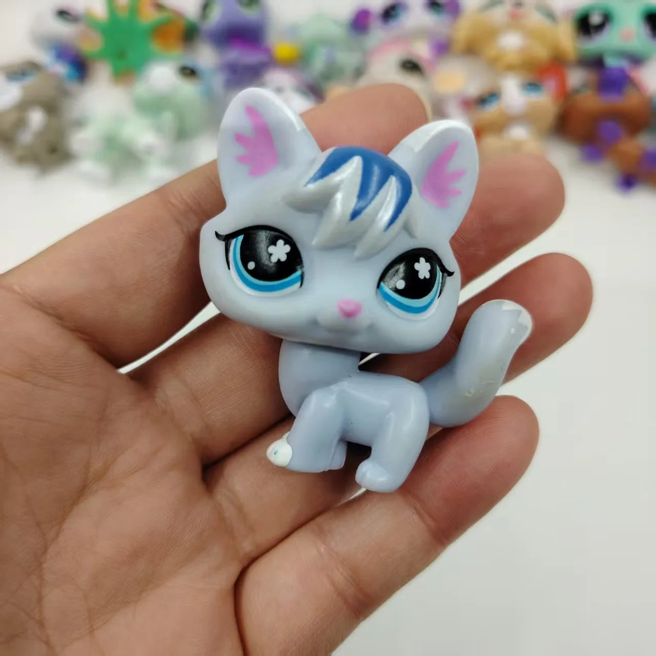 Original LPS Pet Toys Cute Animal Can Shake Head Kitten Collection Toys for Girls Christmas Birthday Gift