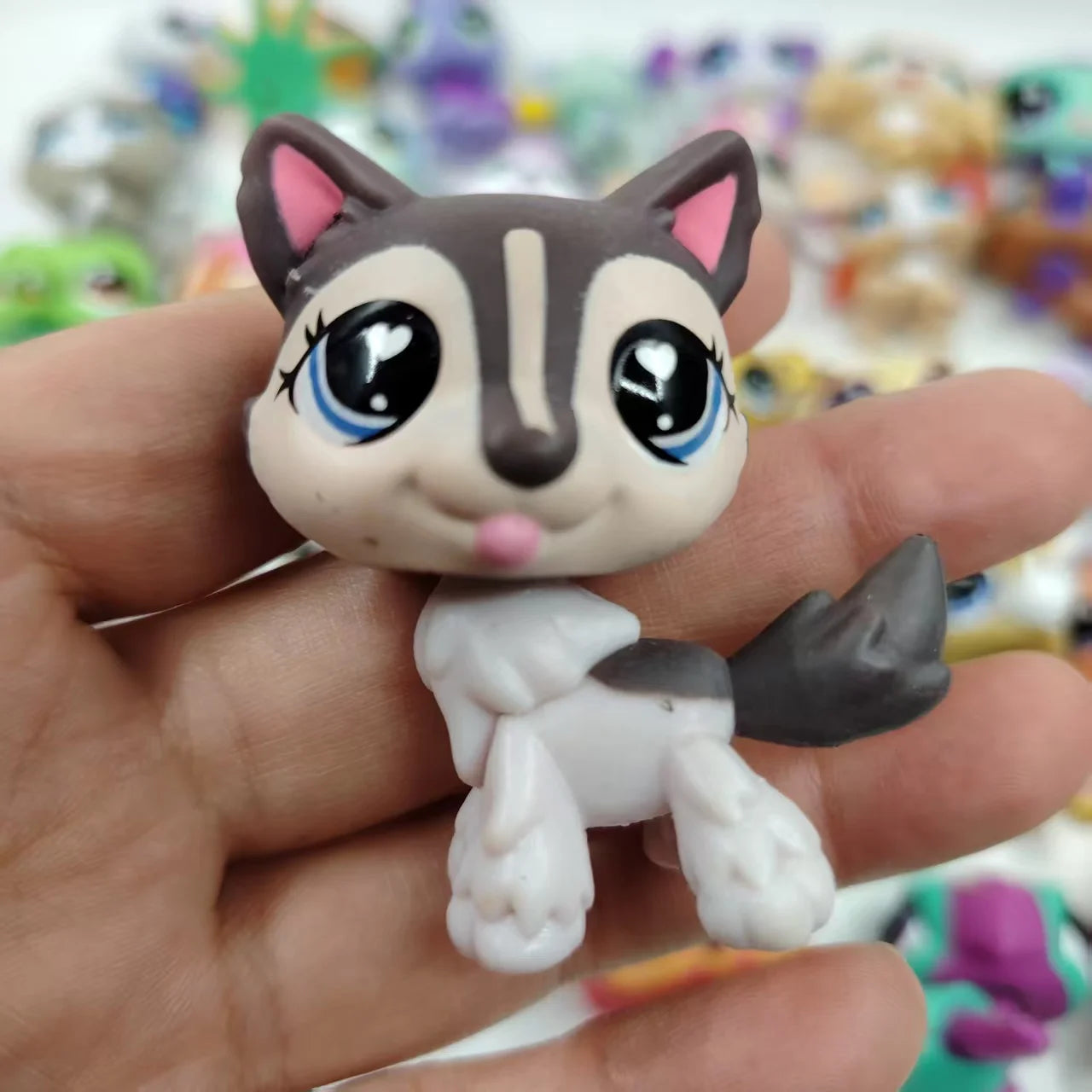 Original LPS Pet Toys Cute Animal Can Shake Head Kitten Collection Toys for Girls Christmas Birthday Gift
