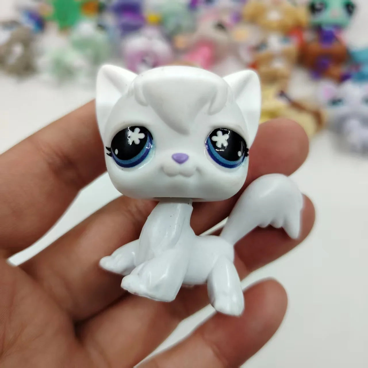 Original LPS Pet Toys Cute Animal Can Shake Head Kitten Collection Toys for Girls Christmas Birthday Gift